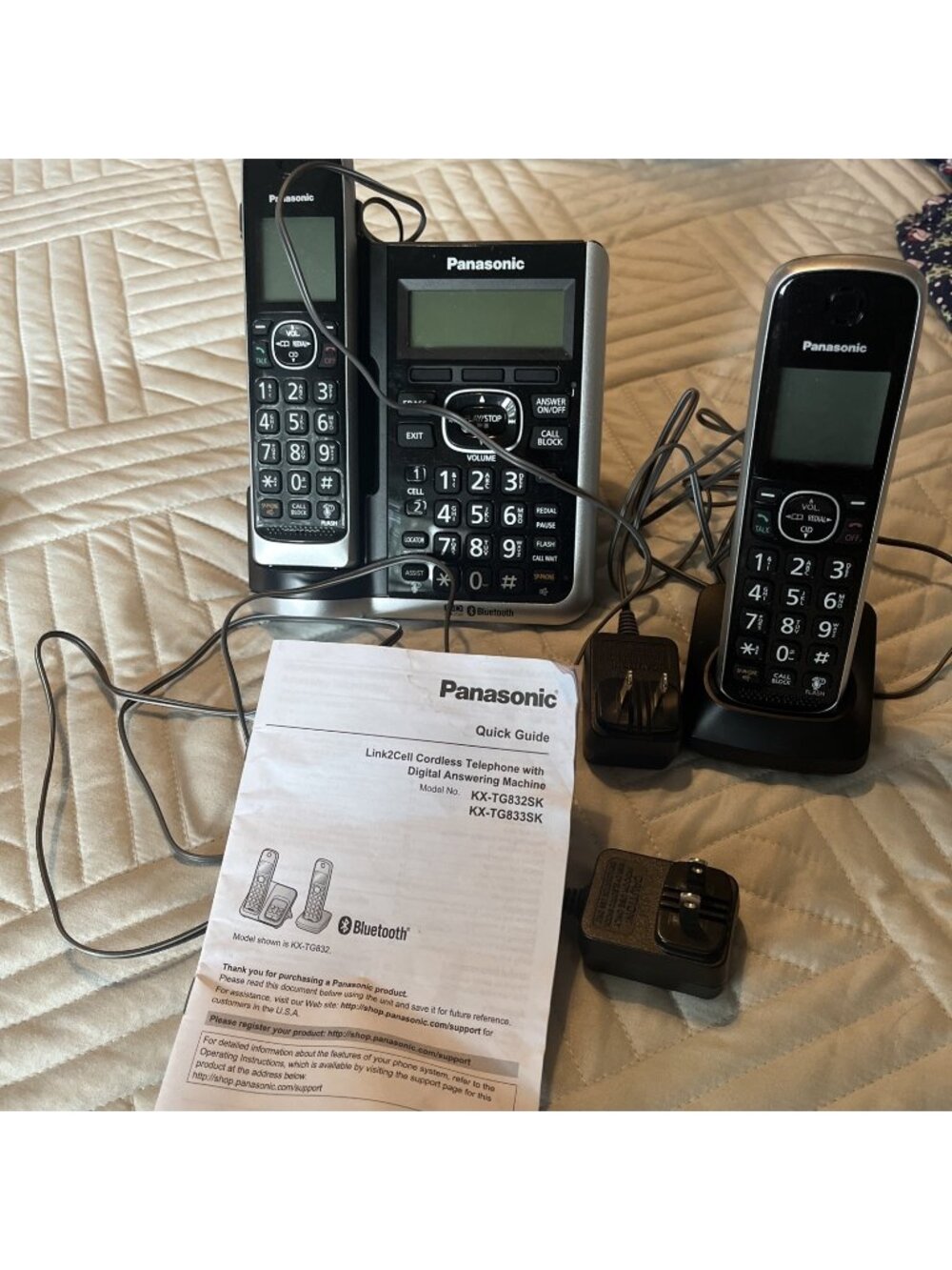 Panasonic Bluetooth Link2Cell Cordless Phone Answering Machine 2 Handsets